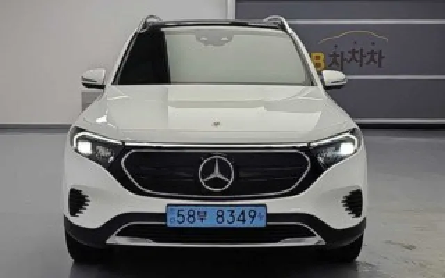 인천중형차중고 EQB (X243) EQB 300 4MATIC 매물 사진 9 - 2022/11 30,244km