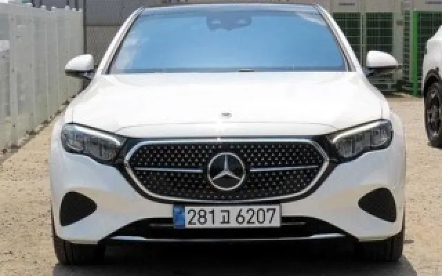 인천중형차중고 E-클래스 W214 E200 매물 사진 19 - 2025/11 5,212km